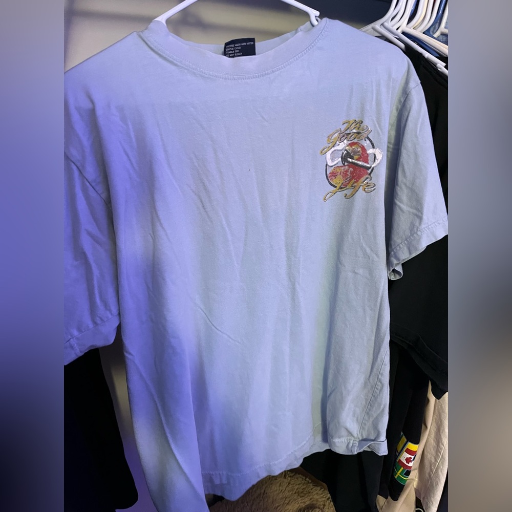 t shirt M negotiable